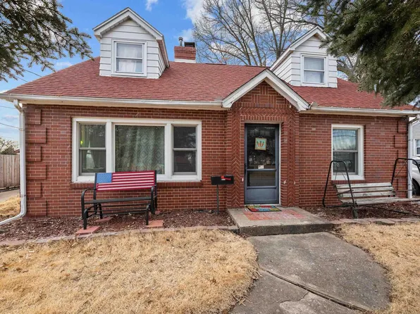 2804 38th St, Rock Island, IL 61201