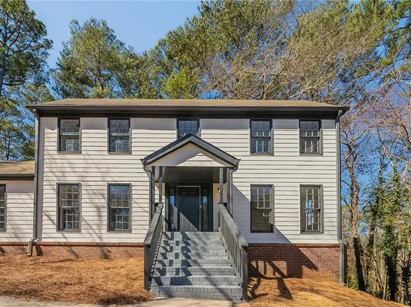 3777 Clubhouse Way SE, Conyers, GA 30094