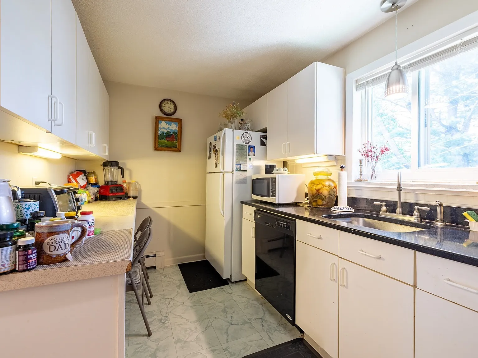 2 bed, 1.0 bath, 866 sqft, $2,300 — Photo 4