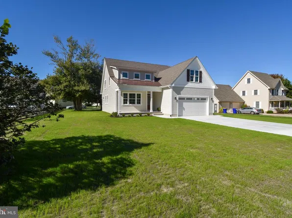 422 Delaware Ave, Millsboro, DE 19966