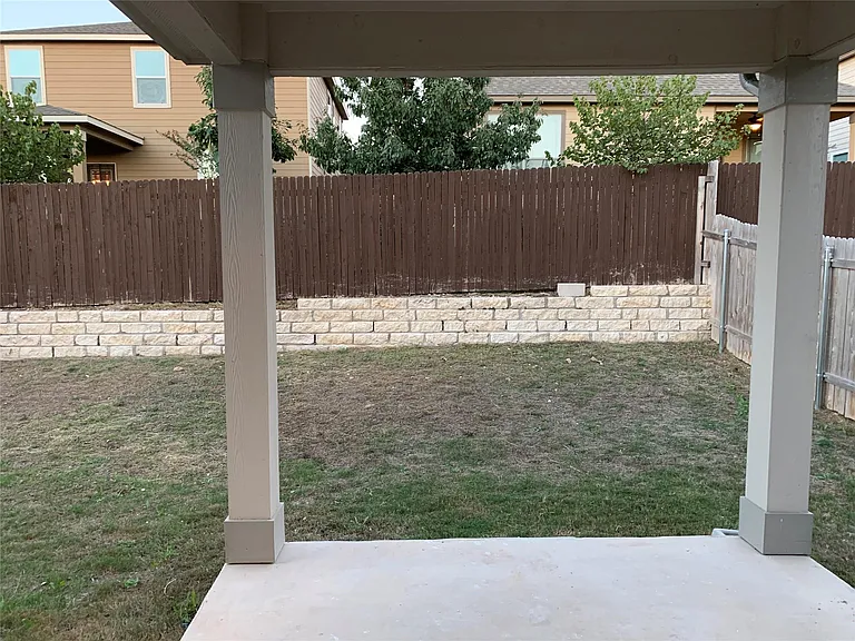908 Solitude Dr — Photo 25