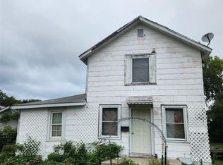 102 W Johnson St, Saginaw, MI 48604