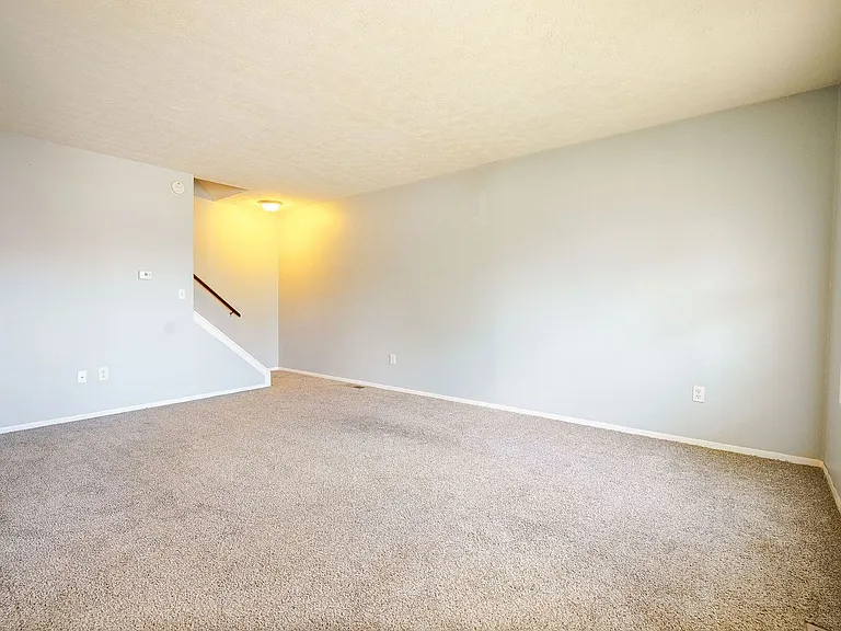 100 Heritage Cir #142 — Photo 13