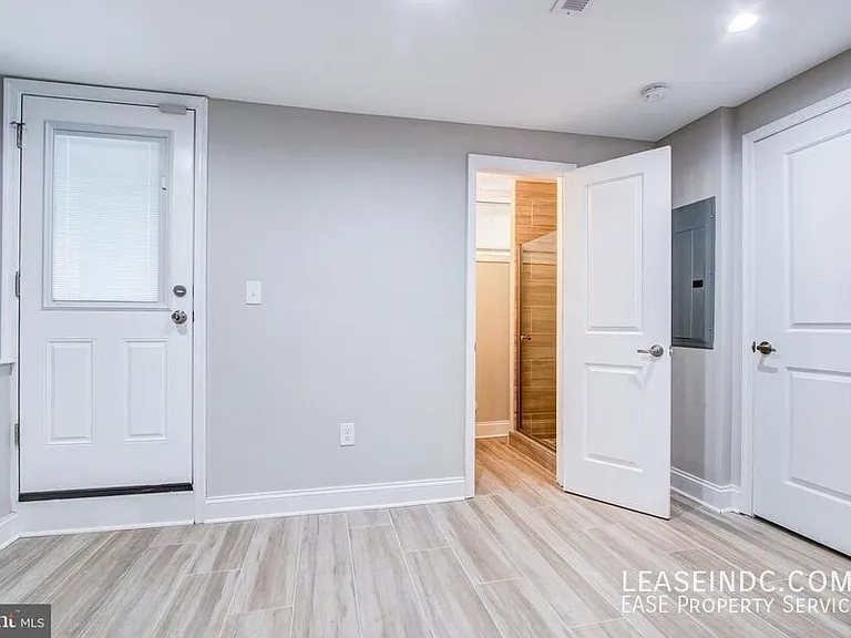 1626 Monroe St NW #1 — Photo 14