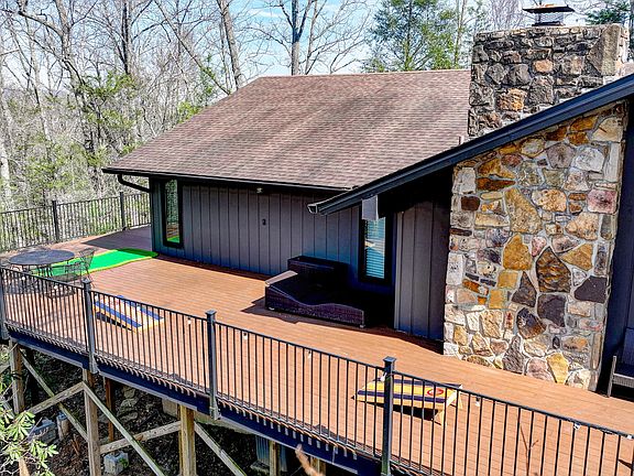 5th image of 428 Moody Dr