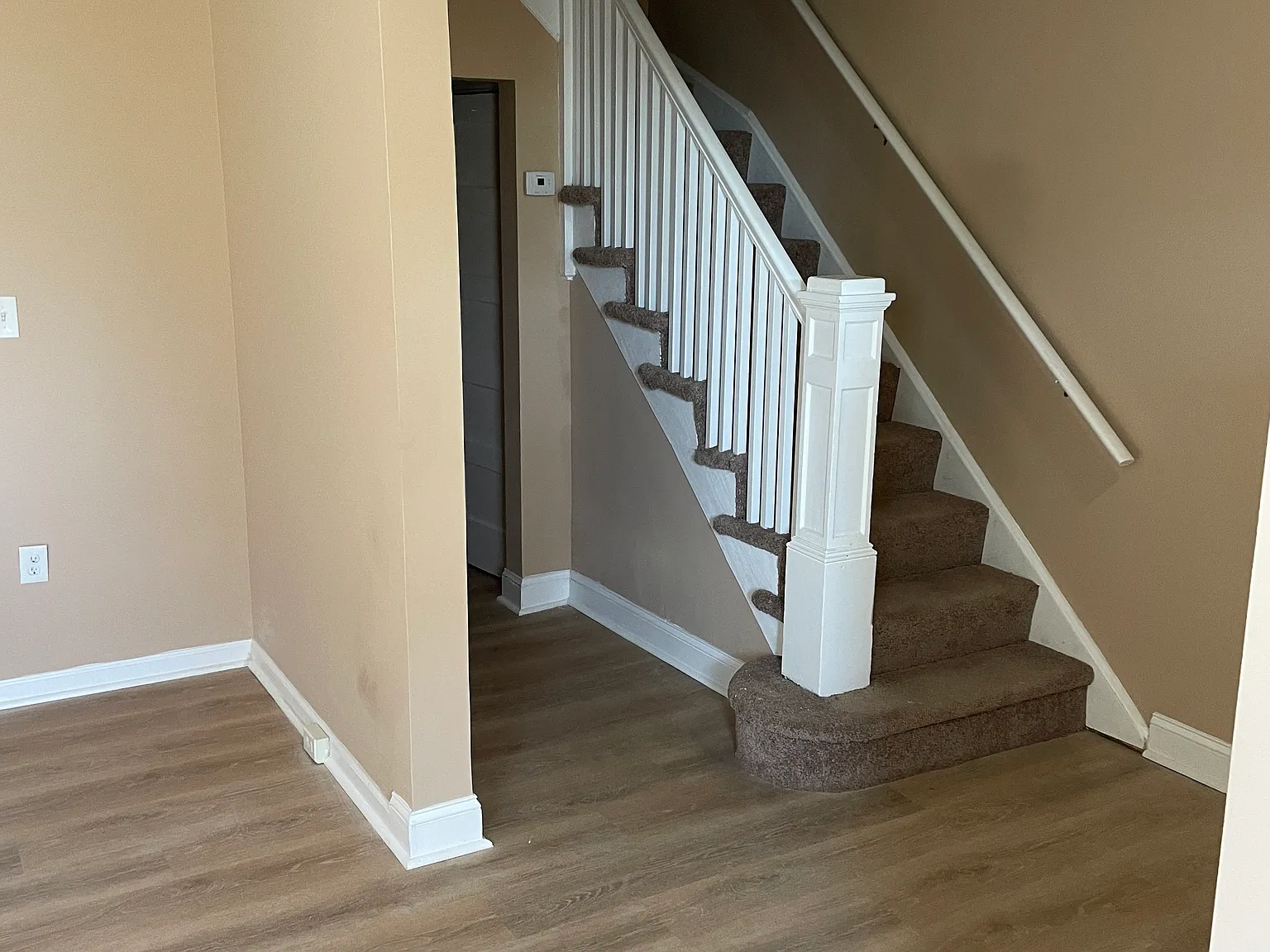 3 bed, 1.5 bath, 1392 sqft, $1,700 — Photo 3