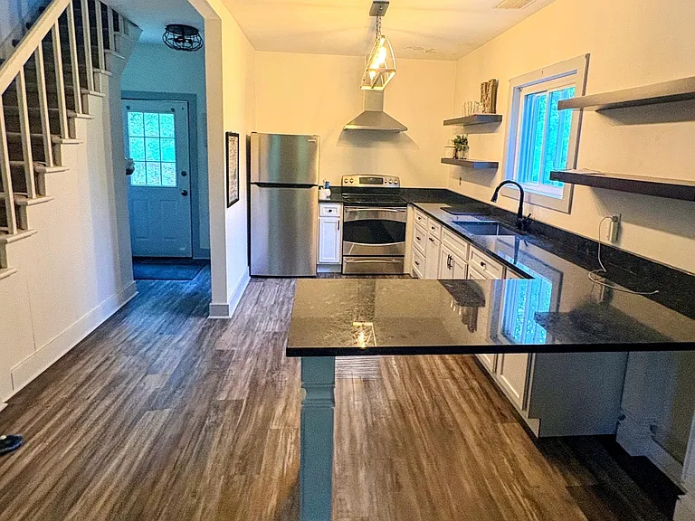 6322 Mill St #B — Photo 3