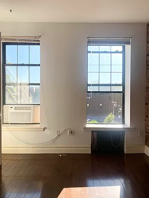 Rented by Voro New York | media 11