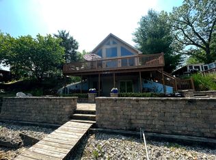 19 Lakeshore Dr, Wilmington, IL
