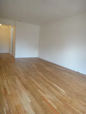 Rented by KVNY Soho | media 32