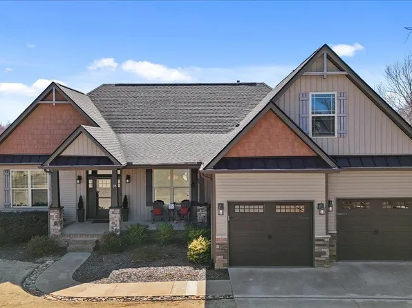 38 Meadowgold Ln, Greer, SC 29651