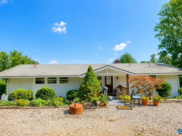 8000 Batesville Rd, Afton, VA 22920