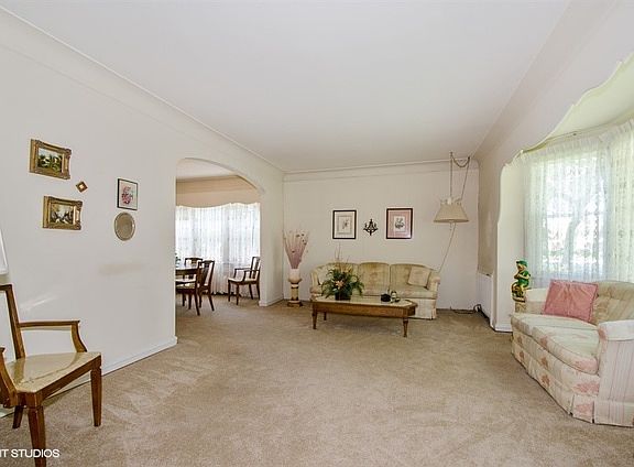 3rd image of 3315 N Newcastle Ave