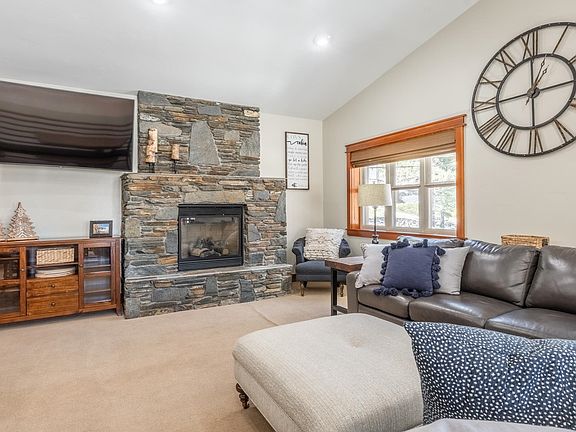 3rd image of 125 Davison Rd #1