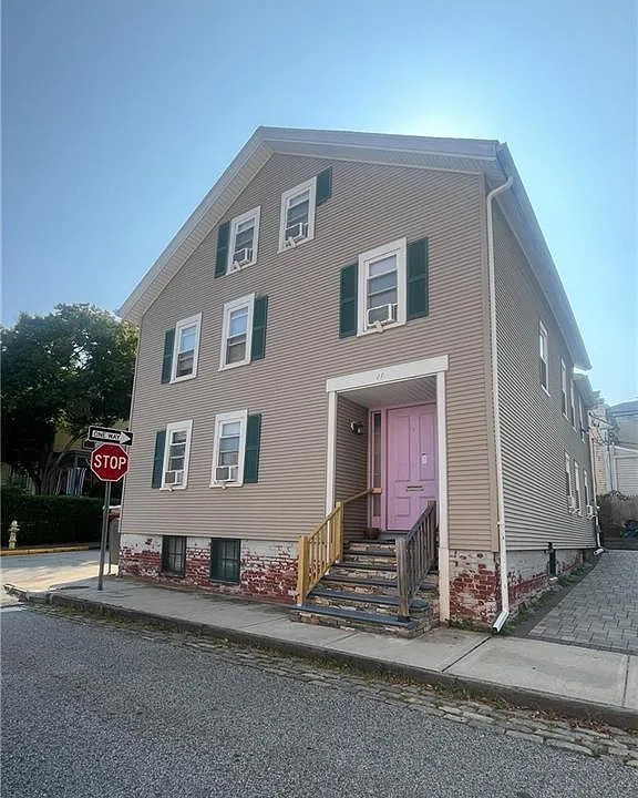 27 Mount Vernon St #1