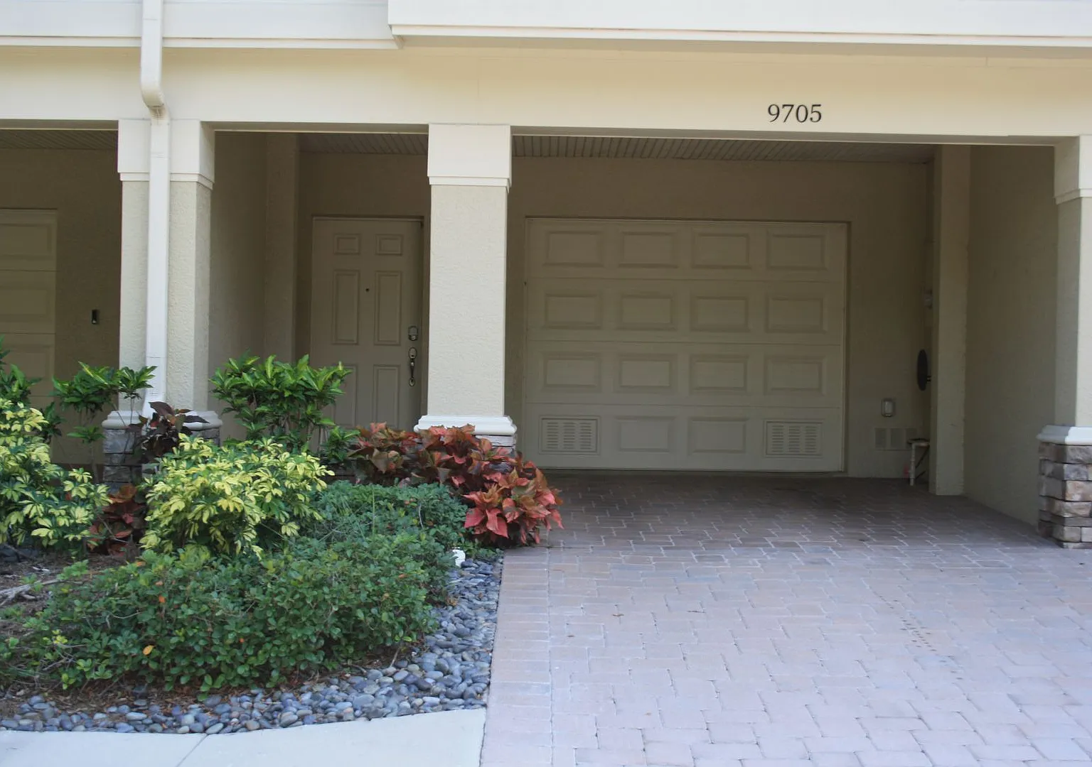 Beautiful Townhome in Pelican Pointe — Photo 3