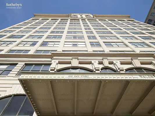 Rented by Sotheby's International Realty | media 30