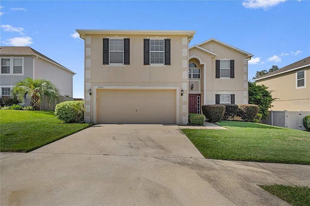 4 bed, 2.5 bath, 2804 sqft, $3,000 — Photo 3