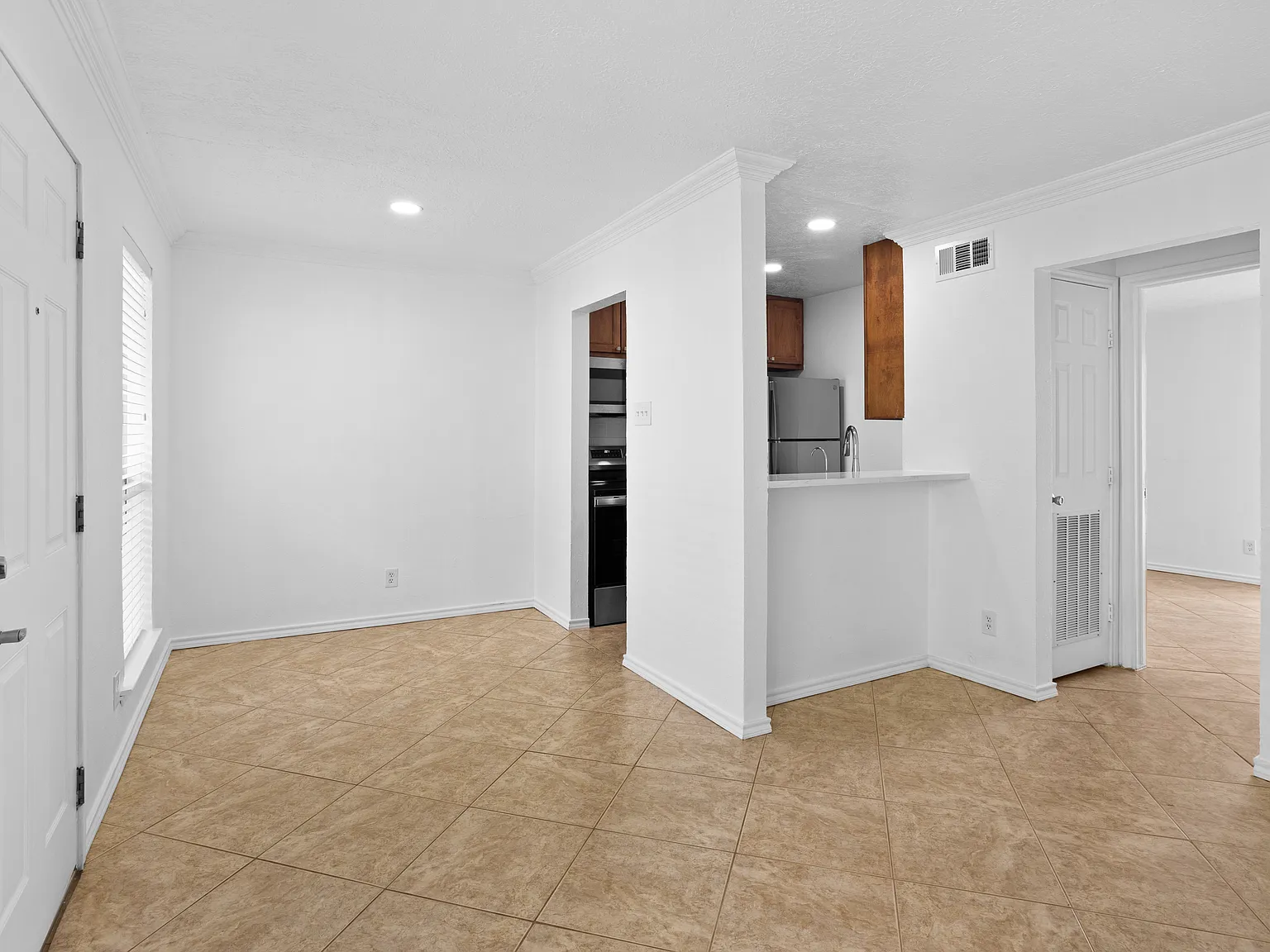 5727 Richmond Ave, — Photo 3