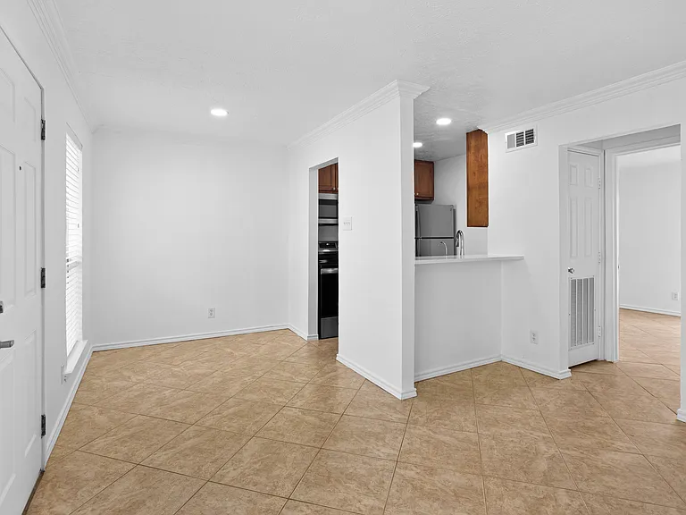 5727 Richmond Ave, — Photo 3