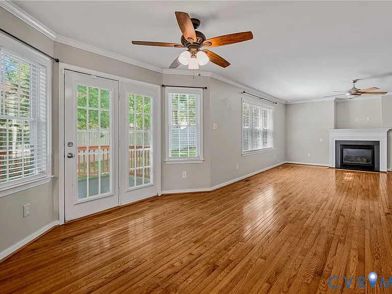 3924 Liberty Point Dr — Photo 18