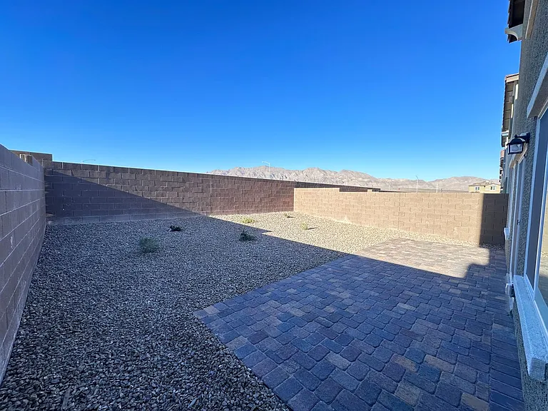 7731 Moore Creek Ln — Photo 27