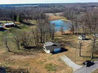 10603 Old Lovelaceville Rd, Paducah, KY 42001