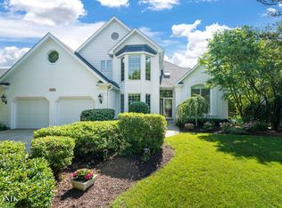 7633 Florence Ave, Downers Grove, IL 60516