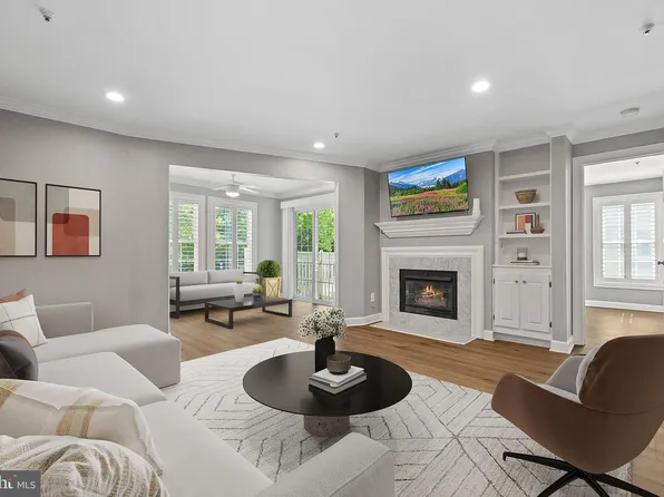 12229 Fairfield House Dr APT 203A, Fairfax, VA 22033