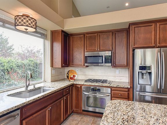 3rd image of 4070 Ironwood Dr