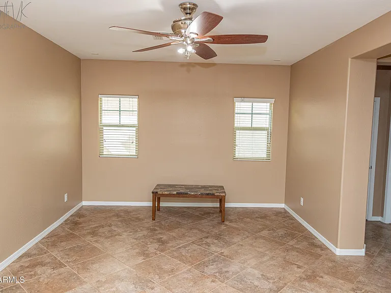 2162 W Scully Dr — Photo 11