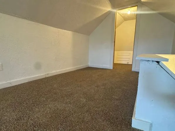 497 Lucy St, Akron, OH 44306