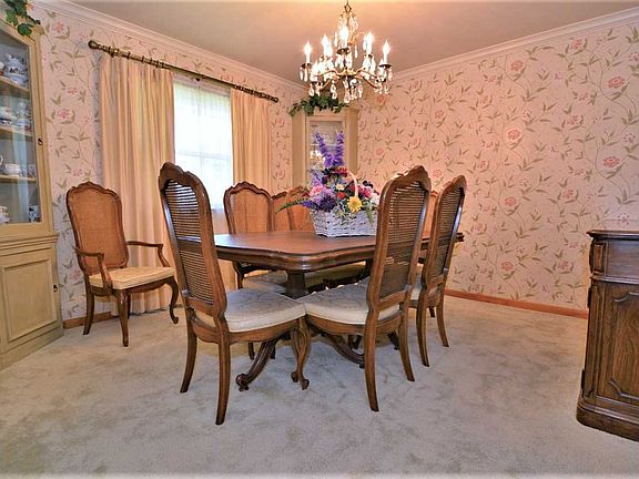 3rd image of 1450 Plaza Dr