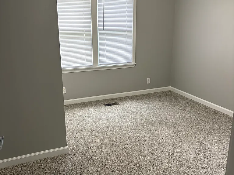 23702 W Main St — Photo 9