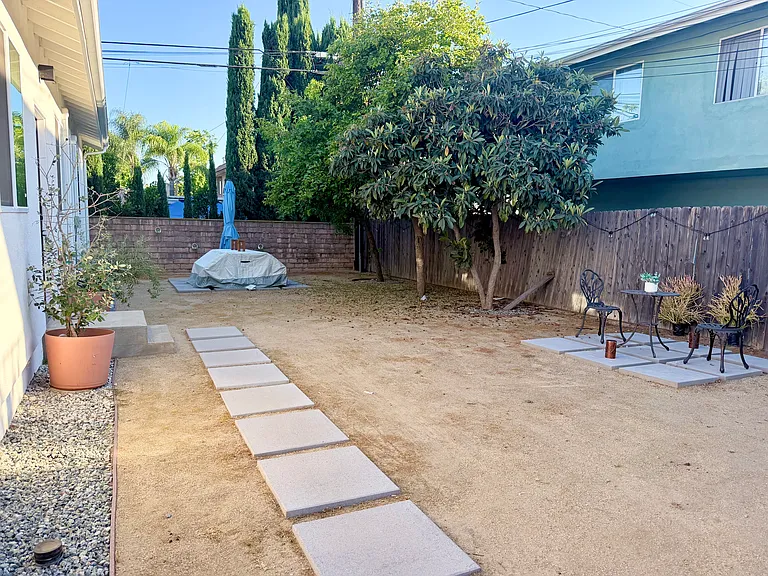 2814 Birch St — Photo 37