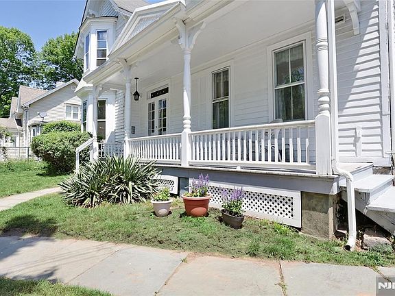 5th image of 83 Grove St