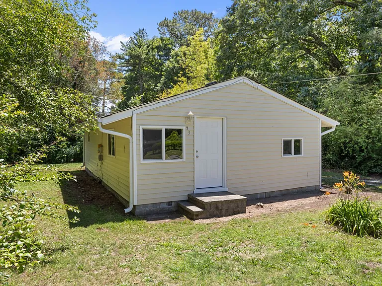 53 Harrell Dr — Photo 5