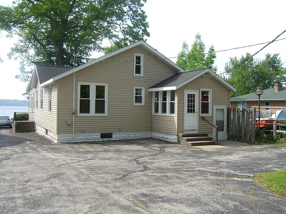 4449 S Shore Dr, Whitehall, MI 49461 Zillow