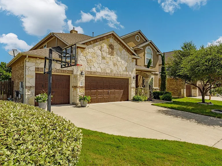 3109 Palominos Pass — Photo 6