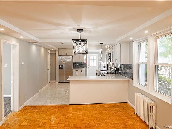 2nd image of 168 Oldfield Ave #1