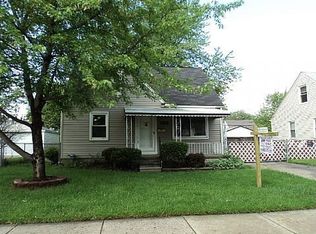 22081 Lambrecht Ave, Eastpointe, MI 48021