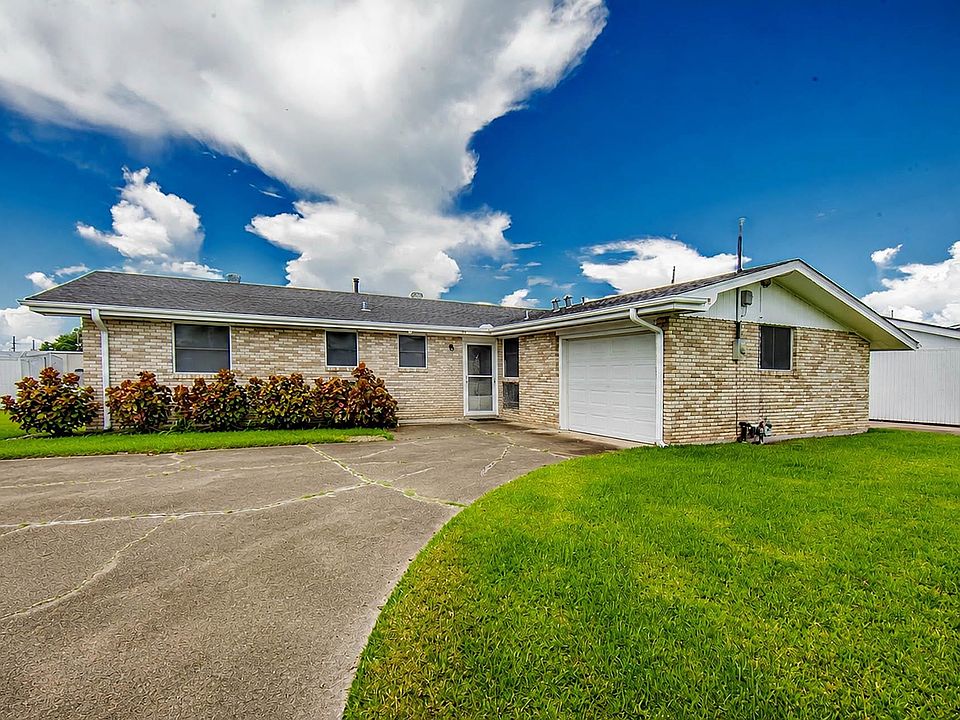 1st image of 103 Harding Dr