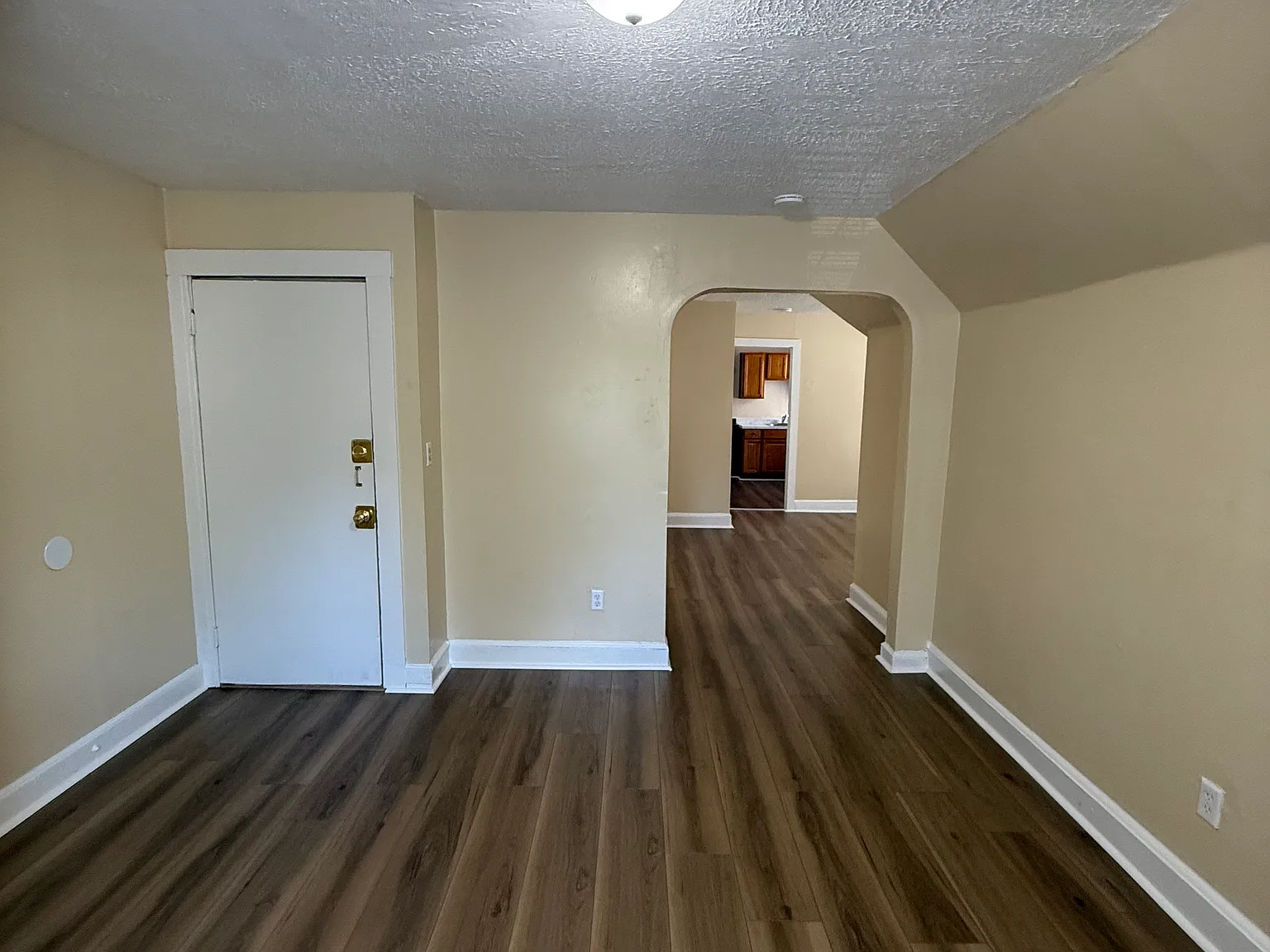 2 bed, $1,450 — Photo 2