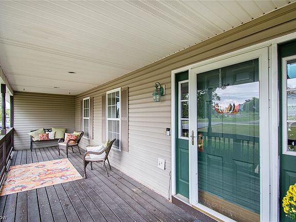 3rd image of 146 Hawkins Ln