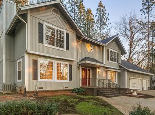 10802 Arrow Point Pl, Grass Valley, CA 95949