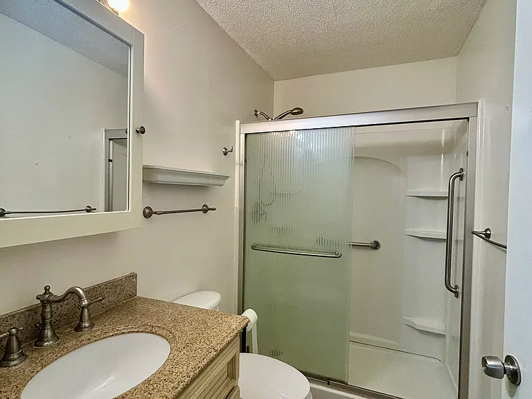 19 Briar Gate Ln — Photo 31