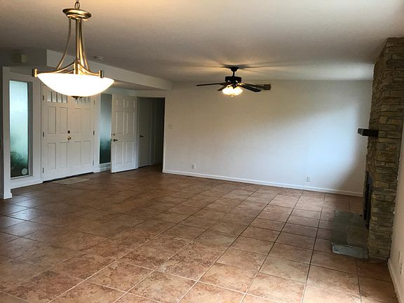 2nd image of 6825 Mount Vernon Way