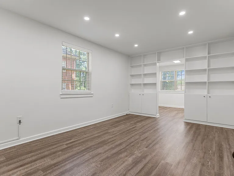 53 Faris Cir — Photo 4