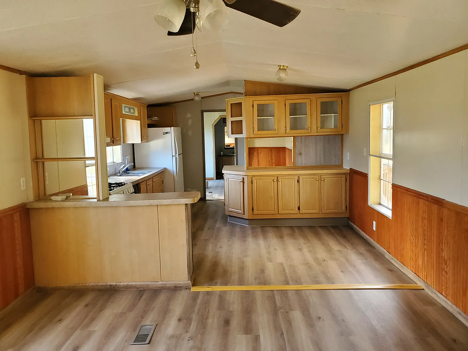 3 bed, 980 sqft, $850 — Photo 4