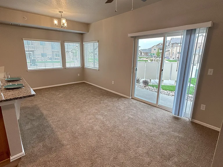 Pelican Bluff Apartments — Photo 46